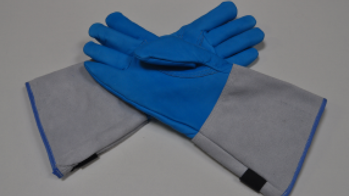 gloves for handling liquid nitrogen